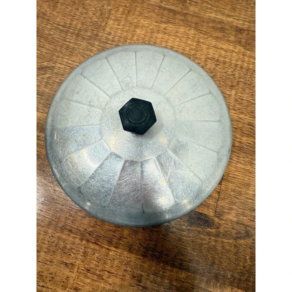 Round Aluminum Cookware Lid w/ Black Knob Handle, Silver/Black, Electric/Gas